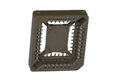 32 پین PLCC IC سوکت اتصال دهنده 1.27میلی متر گام صدا SMT تایپ کنید آبکاری طلا / قلع